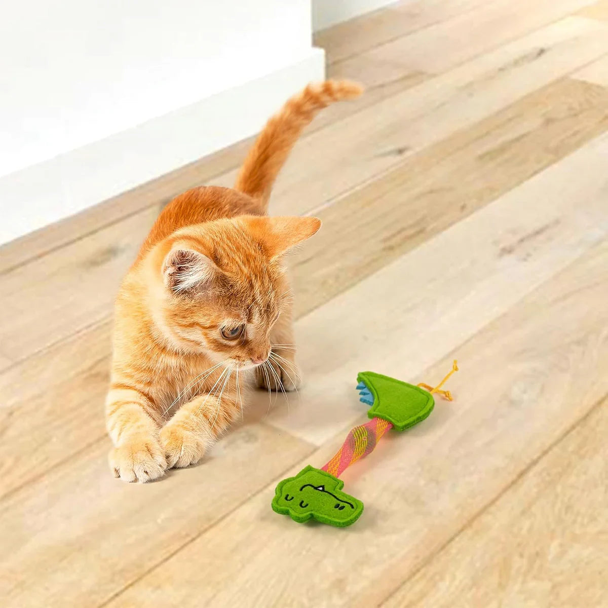 Fofos Cat Flick Tube Toy - Crocodile - Zigly