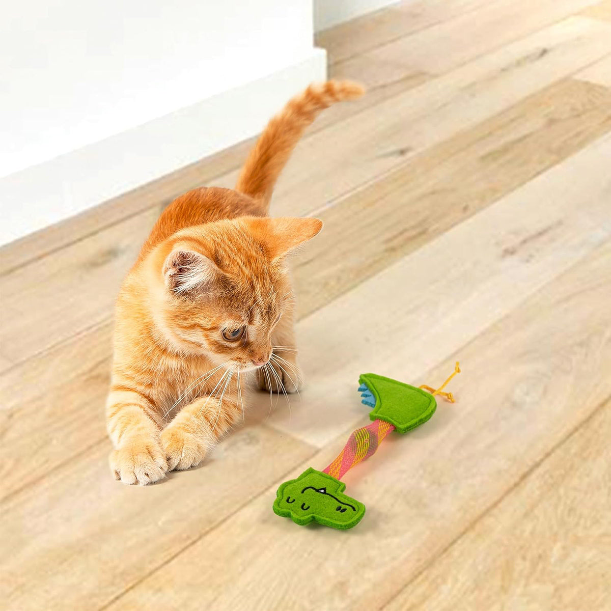 Fofos Cat Flick Tube Toy - Crocodile